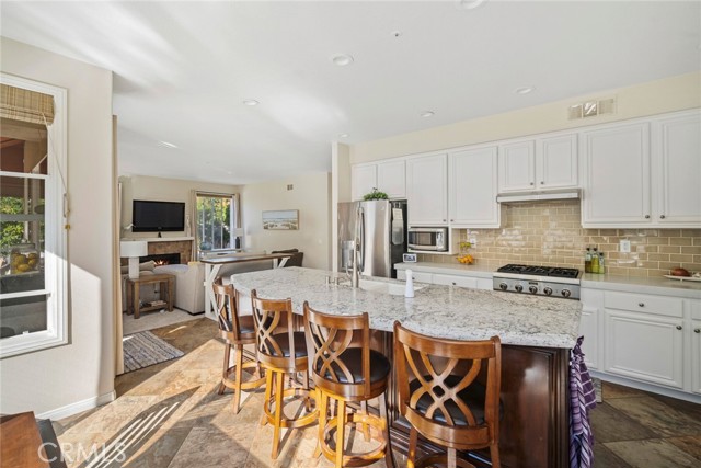 411 Bolivia, San Clemente CA: https://media.crmls.org/medias/05ac37b4-5618-4843-af82-5e7b295c72e7.jpg
