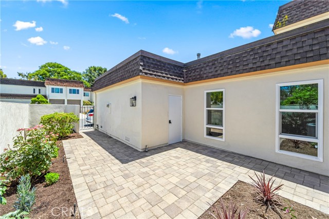 11 Rockrose Way, Irvine CA: https://media.crmls.org/medias/05ac38c7-20b0-4204-896a-4b6d985ca3d8.jpg