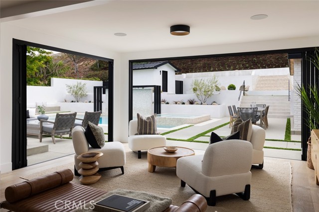 Detail Gallery Image 22 of 72 For 919 Sandcastle R, Corona Del Mar,  CA 92625 - 5 Beds | 4 Baths