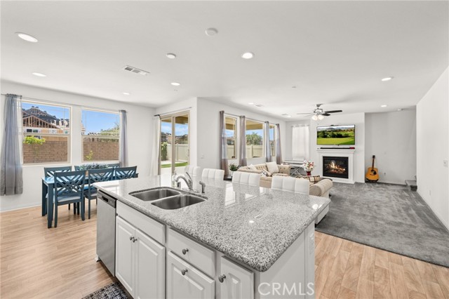 32171 Dymondia Way, Temecula CA: https://media.crmls.org/medias/05ad3c81-30a0-4fb4-b9b2-6c7a4f9828ec.jpg