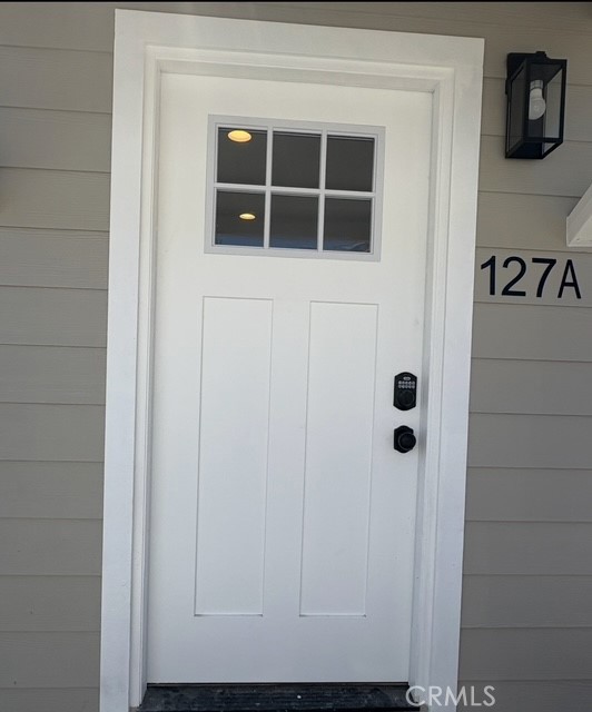 127 W Valencia, Fullerton CA: https://media.crmls.org/medias/05ad6e4f-40d8-412b-82f3-243bb67753d8.jpg