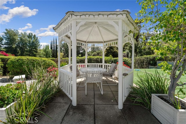 Detail Gallery Image 36 of 53 For 4420 Conchita, Tarzana,  CA 91356 - 4 Beds | 3 Baths