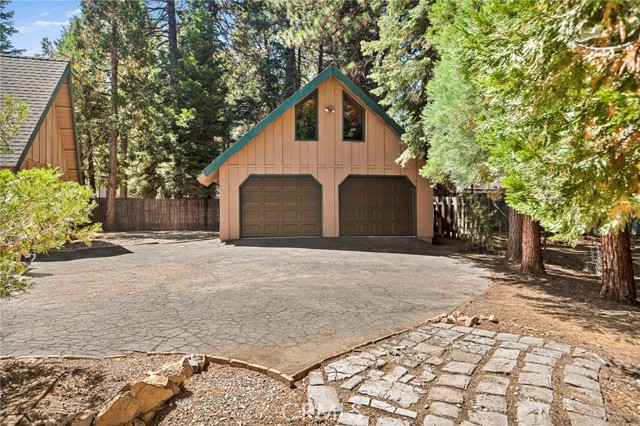 Detail Gallery Image 37 of 40 For 31413 Overhill Dr, Running Springs,  CA 92382 - 5 Beds | 2 Baths