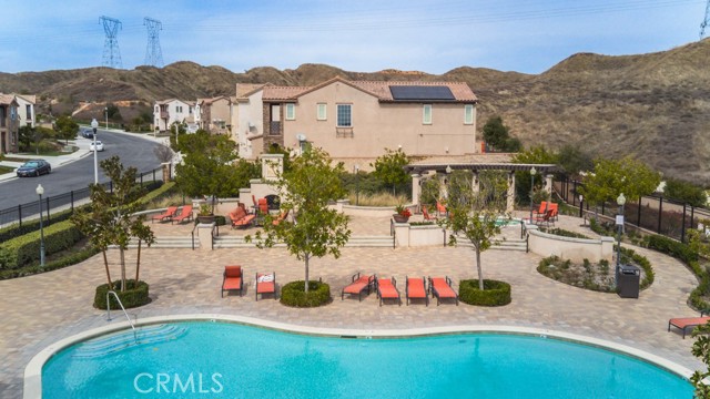 29048 N West Hills Drive, Valencia CA: https://media.crmls.org/medias/05ae8f3c-4d88-4a04-99b3-d8de53b73e81.jpg