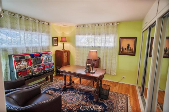 Detail Gallery Image 13 of 19 For 8636 8636 Delco, Winnetka,  CA 91306 - 3 Beds | 2 Baths