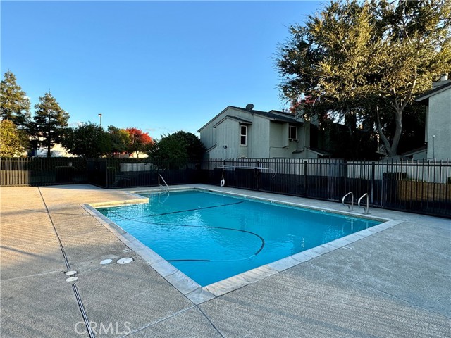 Detail Gallery Image 25 of 27 For 2112 Mount Vernon Dr #D,  Modesto,  CA 95350 - 3 Beds | 1/1 Baths