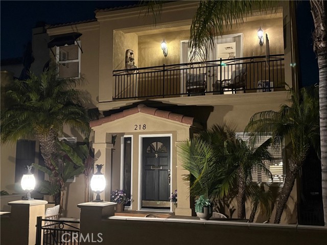 218 Covina Avenue, Long Beach CA: https://media.crmls.org/medias/05b05405-91cf-4460-9550-2fd021d777c2.jpg