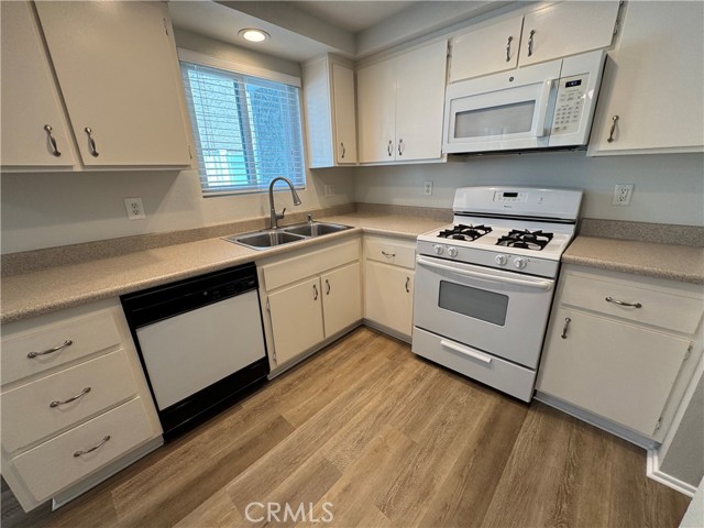 Detail Gallery Image 13 of 24 For 4301 Farquhar Ave, Los Alamitos,  CA 90720 - 2 Beds | 1/1 Baths