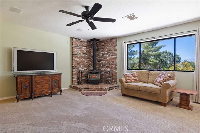 Detail Gallery Image 9 of 55 For 3113 Raccoon Dr, Lake Isabella,  CA 93240 - 3 Beds | 2 Baths