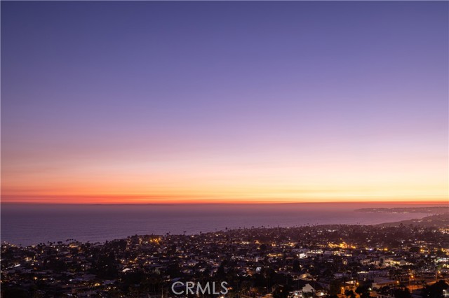 303 E Avenida Cordoba, San Clemente CA: https://media.crmls.org/medias/05b12cf4-4595-424a-a06e-08edf2c87aae.jpg