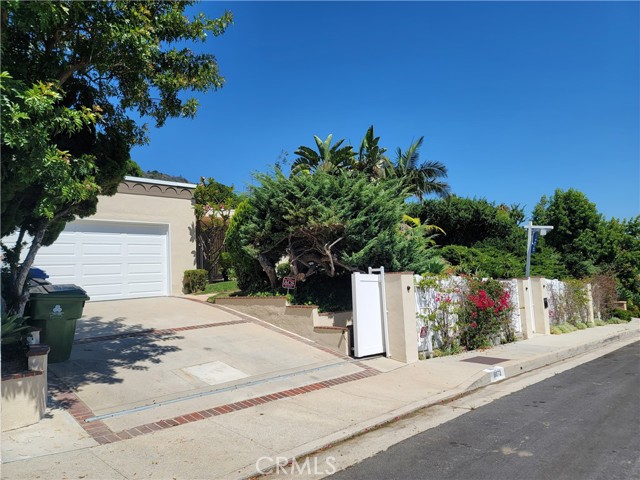 18073 Sandy Cape Drive, Pacific Palisades (los Angeles), CA, 90272 18073 Sandy Cape Drive, Pacific Palisades (los Angeles), CA, 90272