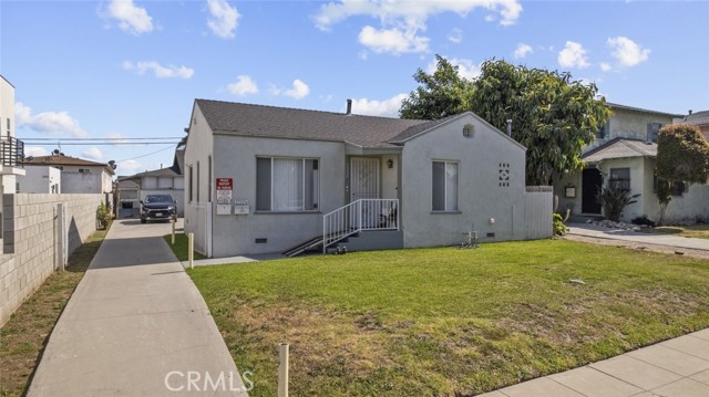 1548 W 84th Street, Los Angeles CA: https://media.crmls.org/medias/05b301a4-b2e9-47cc-ab14-92aca3f9fcf5.jpg