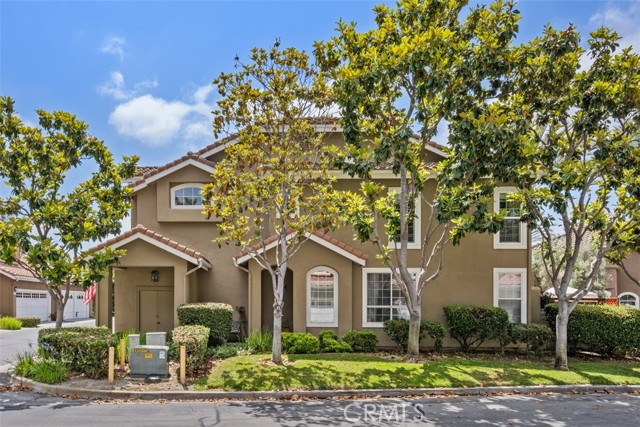 Detail Gallery Image 2 of 26 For 180 Matisse Cir, Aliso Viejo,  CA 92656 - 4 Beds | 2/1 Baths