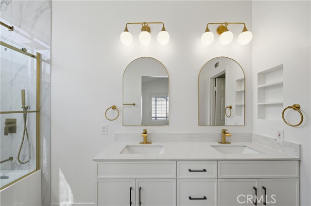 Detail Gallery Image 9 of 17 For 35 Deerborn, Aliso Viejo,  CA 92656 - 4 Beds | 2/1 Baths