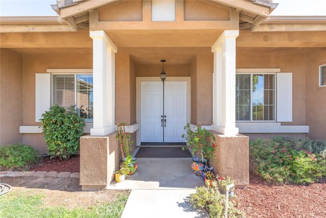 Detail Gallery Image 8 of 46 For 17920 Pony Butte Ct, Perris,  CA 92570 - 4 Beds | 2/1 Baths