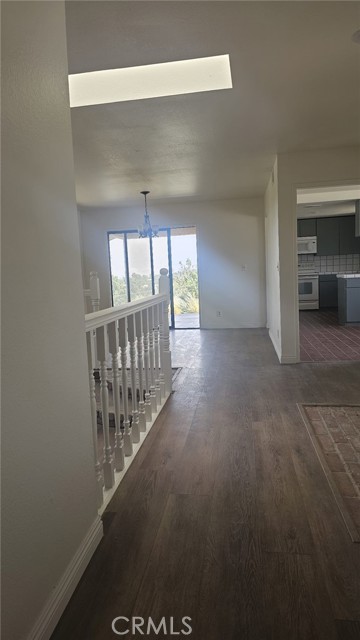 Detail Gallery Image 15 of 33 For 2910 Silver Ridge Dr, Pinon Hills,  CA 92372 - 4 Beds | 3 Baths