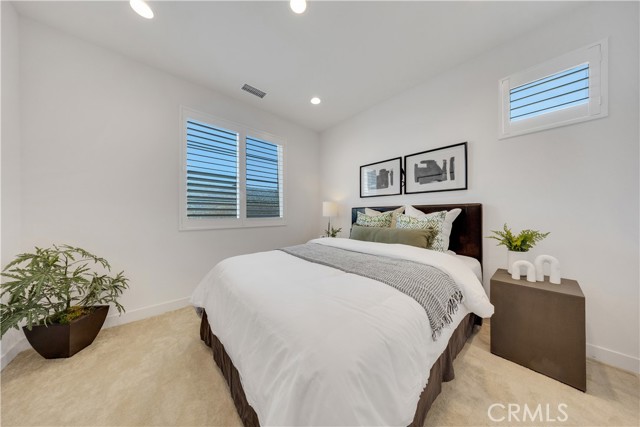 Detail Gallery Image 40 of 72 For 251 Tank, Irvine,  CA 92618 - 4 Beds | 3/1 Baths