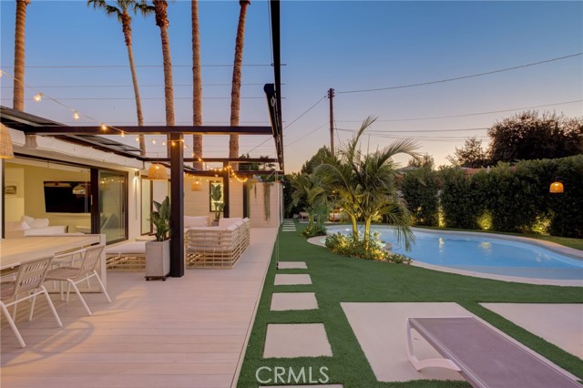 Detail Gallery Image 62 of 66 For 8161 Encino Ave, Northridge,  CA 91325 - 4 Beds | 3 Baths