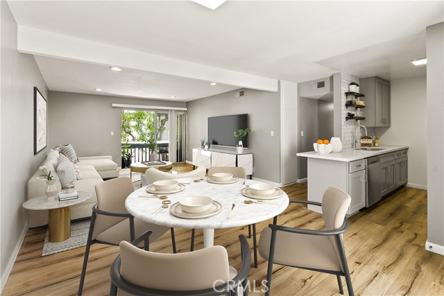 Detail Gallery Image 2 of 34 For 18620 Hatteras Street #223,  Tarzana,  CA 91356 - 3 Beds | 2 Baths