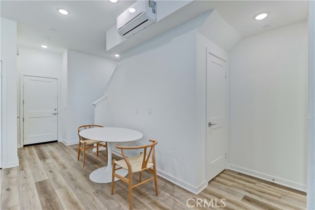 Detail Gallery Image 9 of 31 For 114 Lugo, Mission Viejo,  CA 92692 - 1 Beds | 1/1 Baths