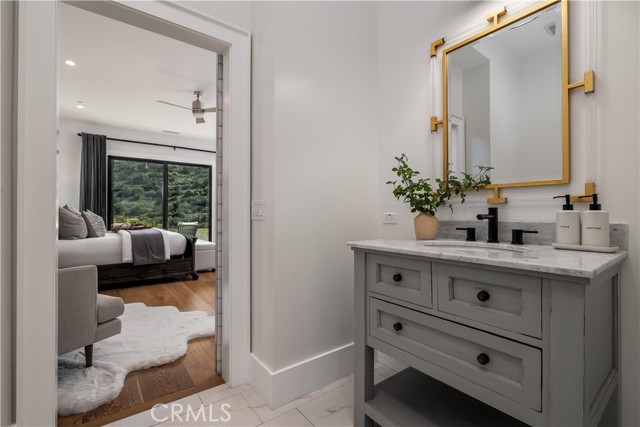3325 Sagewood Hills Road, Vista CA: https://media.crmls.org/medias/05b75824-f1c5-4102-acdf-2cb23b937346.jpg