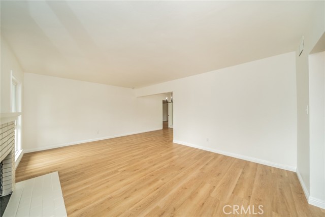 Detail Gallery Image 6 of 21 For 991 N Magnolia Ave, Rialto,  CA 92376 - 3 Beds | 2 Baths