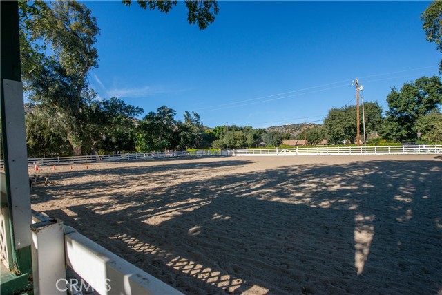 Detail Gallery Image 20 of 33 For 22050 Tulsa, Chatsworth,  CA 91311 - 2 Beds | 3 Baths