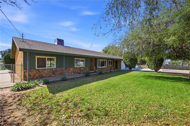 Detail Gallery Image 2 of 37 For 29041 Calle De Caballos, Menifee,  CA 92585 - 3 Beds | 2 Baths