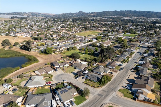 1216 Shady Glen Court, Santa Maria CA: https://media.crmls.org/medias/05ba40c8-39f3-466c-b697-1d4003355e26.jpg