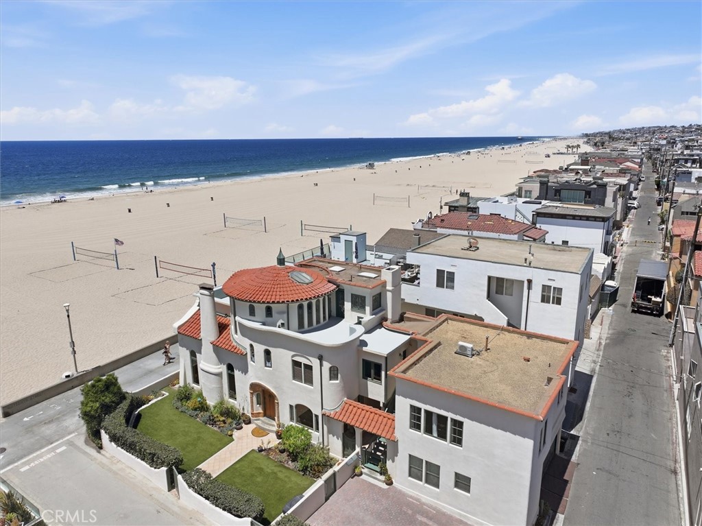 1602 The Strand (Entire Property) — Custom Built,Spanish