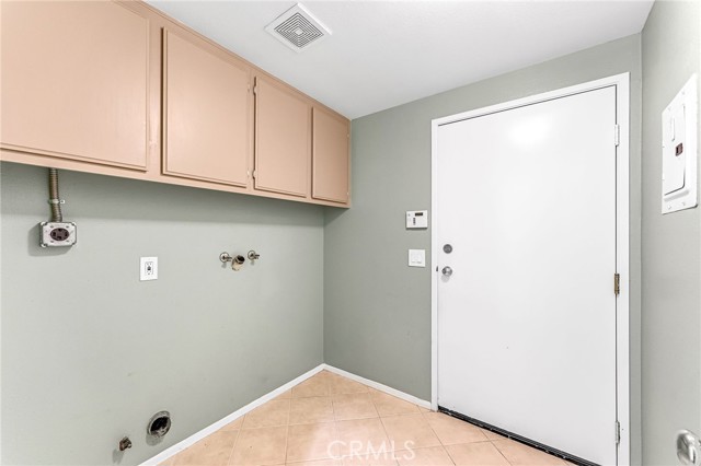 Detail Gallery Image 18 of 50 For 304 Birch Grove, Irvine,  CA 92618 - 2 Beds | 2/1 Baths