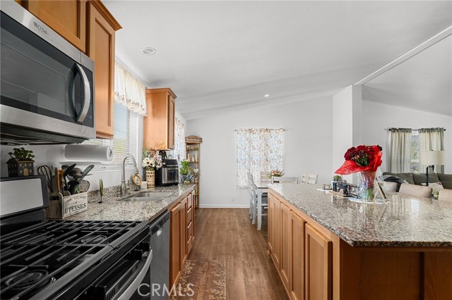 1863 Norwood Drive, Paradise CA: https://media.crmls.org/medias/05bbc321-c340-4a3f-b36b-b566b4cb7c68.jpg