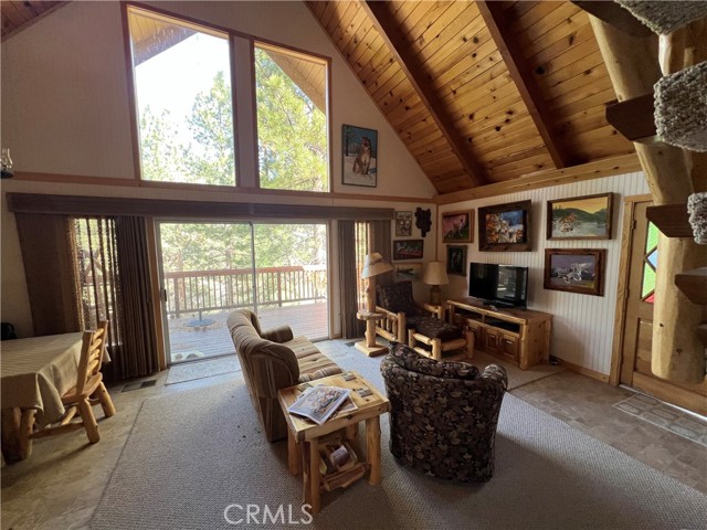 1136 Eagle Mountain Drive, Big Bear City CA: https://media.crmls.org/medias/05bc0343-9a5c-4644-8259-6954987b490c.jpg