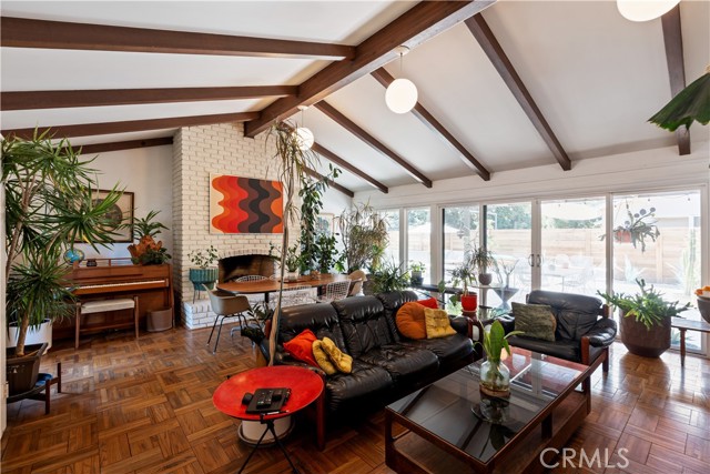 1105 W Highland Avenue, Redlands CA: https://media.crmls.org/medias/05bc1f3e-29b8-4b5d-be8b-a3bfd647af63.jpg