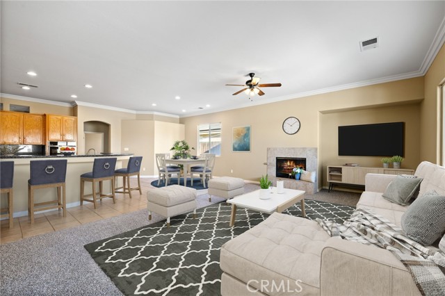 Detail Gallery Image 11 of 39 For 9600 Lake Superior Dr, Bakersfield,  CA 93312 - 4 Beds | 3/1 Baths