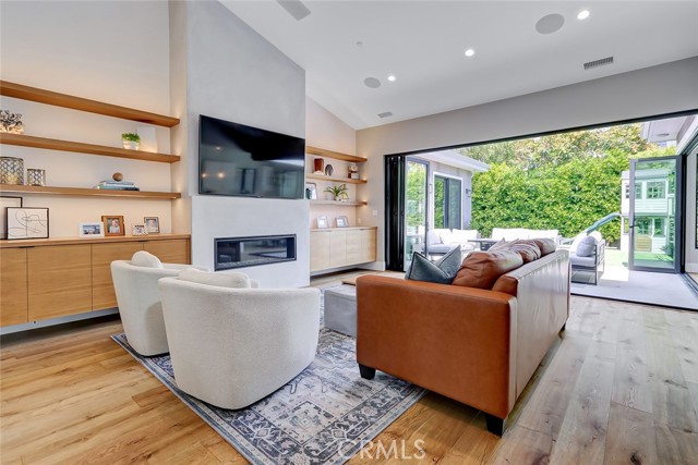 2812 Timothy Avenue, Redondo Beach, California 90278, 5 Bedrooms Bedrooms, ,4 BathroomsBathrooms,Residential,Sold,Timothy,SB23078863
