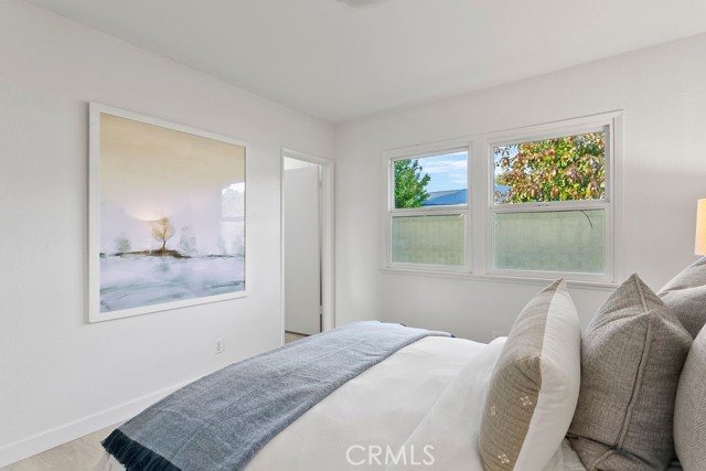 Detail Gallery Image 10 of 18 For 15122 Capetown Ln, Huntington Beach,  CA 92647 - 4 Beds | 2 Baths