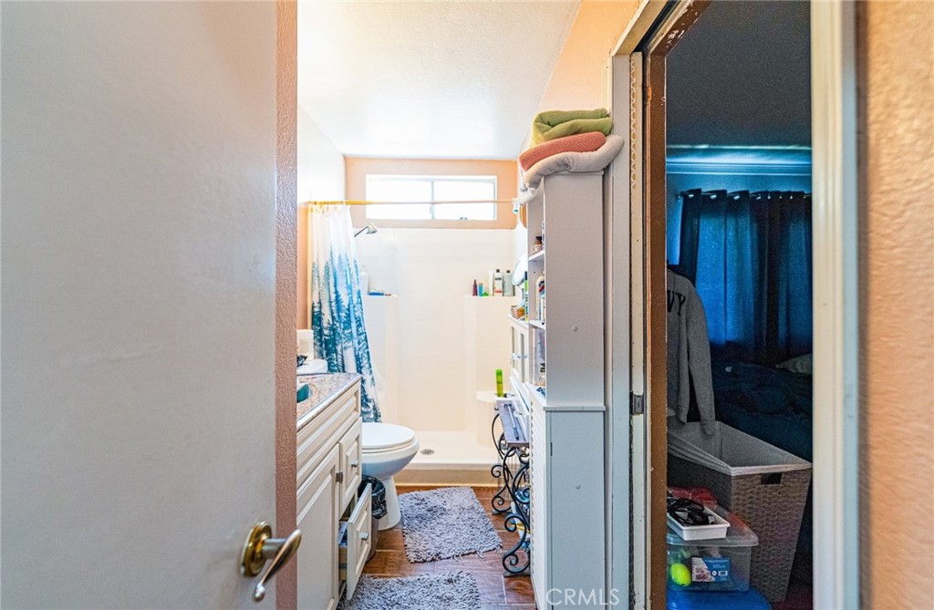 https://media.crmls.org/medias/05be60ac-a323-4255-a620-7951d25b4cb5.jpg?preset=X-Large