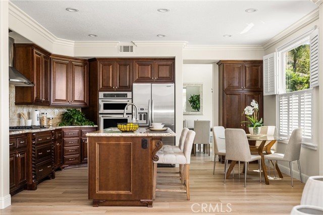 14 Celonova Place, Lake Forest CA: https://media.crmls.org/medias/05be8ea2-a6d7-4c0b-a58d-436e452d391e.jpg