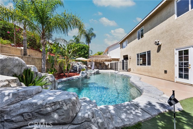 540 Newport Circle, Corona CA: https://media.crmls.org/medias/05bfd4de-23c6-4196-991b-107402d40836.jpg