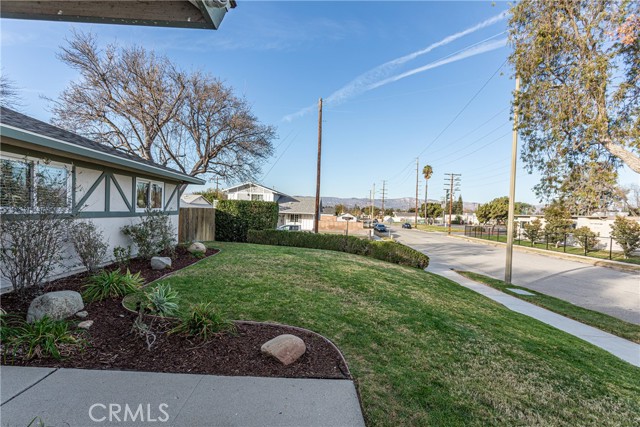 Detail Gallery Image 36 of 42 For 825 Gibson Ave, Simi Valley,  CA 93065 - 5 Beds | 2 Baths