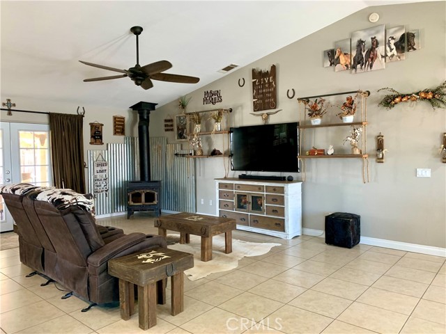 Detail Gallery Image 11 of 60 For 15449 Cromdale St, Hesperia,  CA 92345 - 4 Beds | 2 Baths