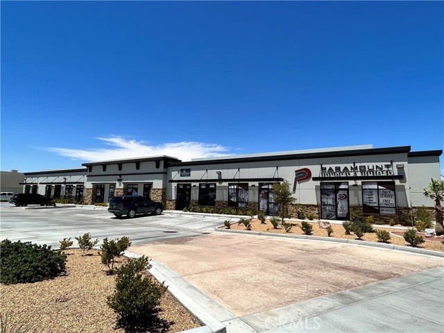 15420 Tamarack Drive, Victorville, California 92392, ,Commercial Lease,For Rent,15420 Tamarack Drive,CRHD24146676