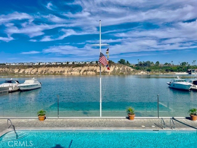 Detail Gallery Image 35 of 48 For 262 Mayflower Dr, Newport Beach,  CA 92660 - 2 Beds | 2 Baths
