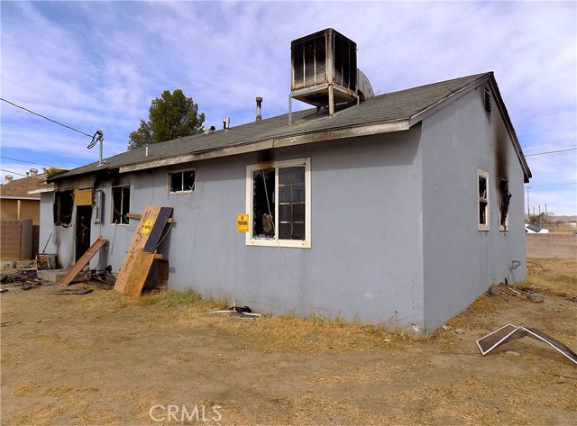 1918 Barstow Road, Mojave CA: https://media.crmls.org/medias/05c2a57f-73cd-4445-b094-8d9f6a2b3ca7.jpg