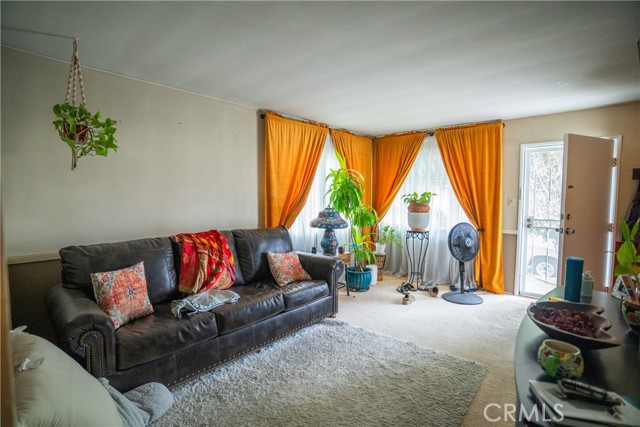 290 W 19th Street, Long Beach CA: https://media.crmls.org/medias/05c35d82-06e6-4e47-a0cb-5eacde0bcbea.jpg