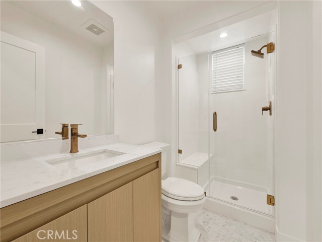 Detail Gallery Image 10 of 29 For 28374 Stansfield Ln, Saugus,  CA 91350 - 3 Beds | 3 Baths