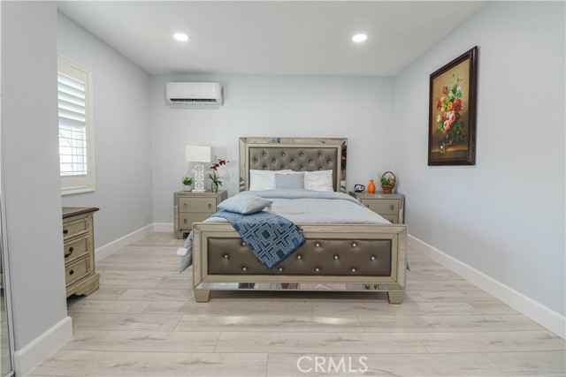 Detail Gallery Image 28 of 29 For 17891 Caledonia, Huntington Beach,  CA 92647 - 5 Beds | 3/2 Baths