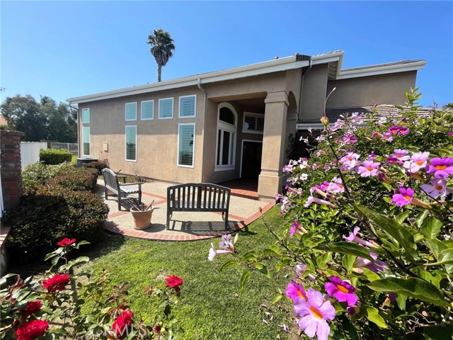 27 High Bluff, Laguna Niguel CA: https://media.crmls.org/medias/05c42807-6137-4874-84c8-43980b4035eb.jpg