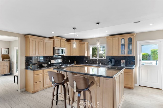 5187 Llano Drive, Woodland Hills CA: https://media.crmls.org/medias/05c44ada-ec76-49d8-a2ea-6d2f24e9ea9e.jpg